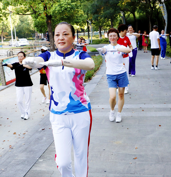 699eeb50eb2747728f21d7d364115826.jpg 699eeb50eb2747728f21d7d364115826.jpg