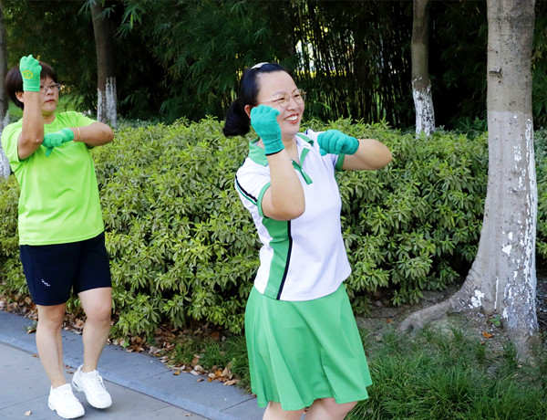 762bae23003946ae9dc1666539bb5492.jpg 762bae23003946ae9dc1666539bb5492.jpg