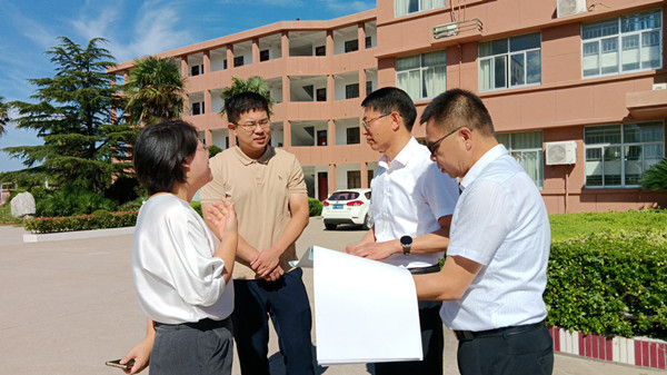 大公镇党委政府开展教师节慰问活动